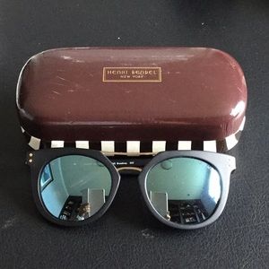 Henri Bendel Black Sunglasses